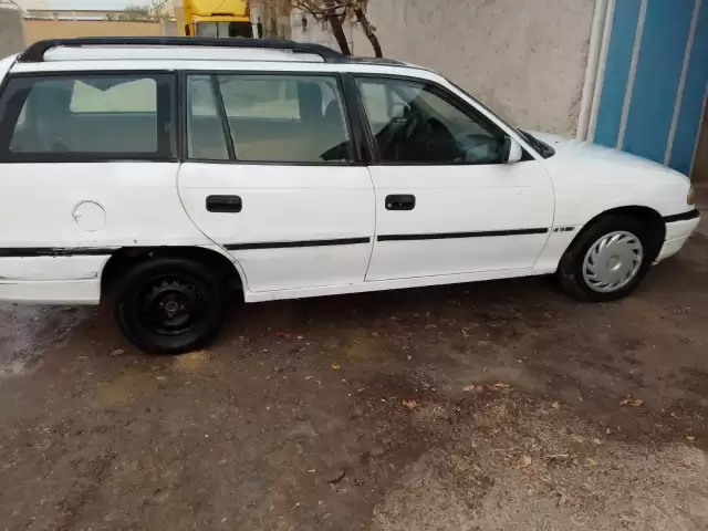 Opel Astra F, 1993 1, avtobaza.tj Opel Astra F, 1993 1, avtobaza.tj