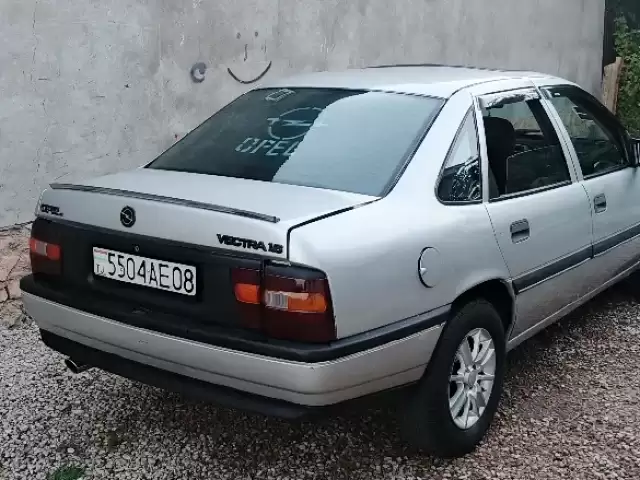Opel Vectra A, 1990 1, avtobaza.tj