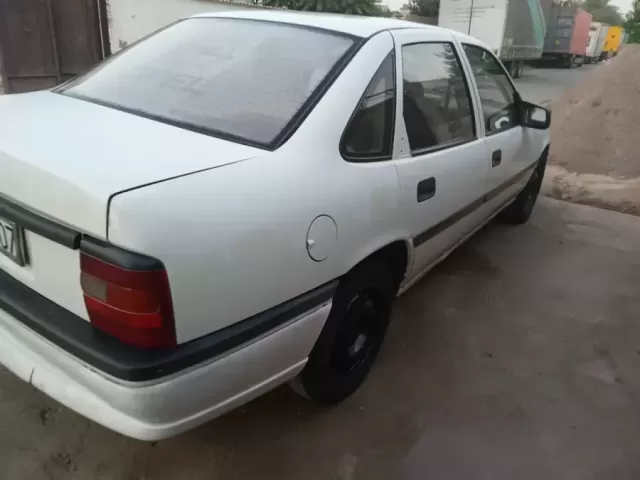 Opel Vectra A, 1993 1, avtobaza.tj