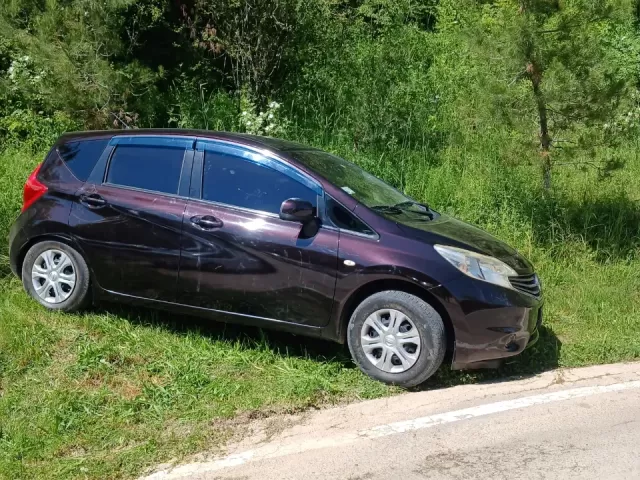 Nissan Note 1, avtobaza.tj