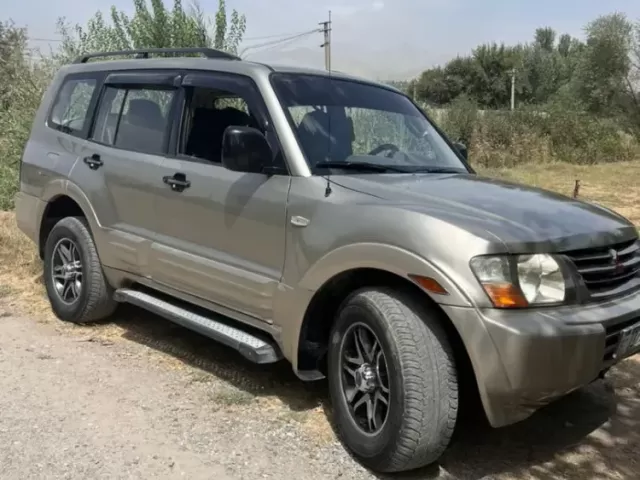 Mitsubishi Pajero 1, avtobaza.tj