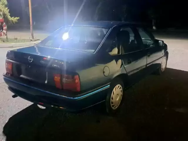 Opel Vectra A, 1995 1, avtobaza.tj