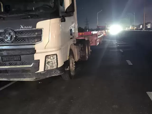 Тягач Shacman, 2021 1, avtobaza.tj