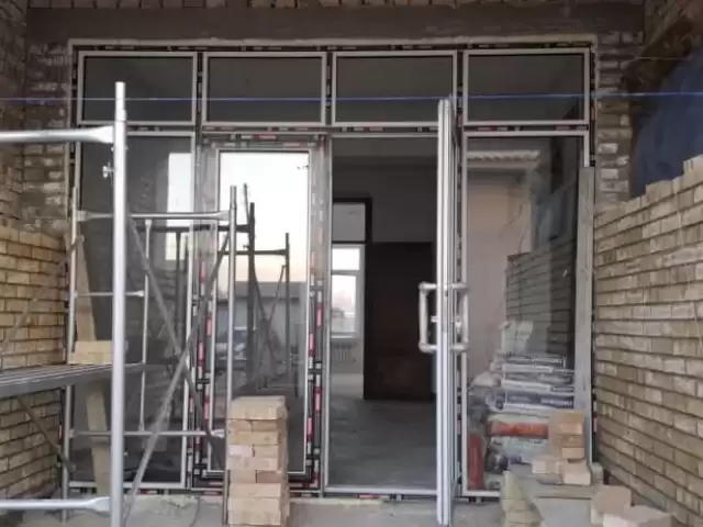 Устои дару тирезаи пластики ва алюмини 1, farmo.tj