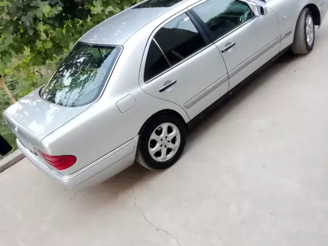 Mercedes-Benz E class, 1996 1, avtobaza.tj