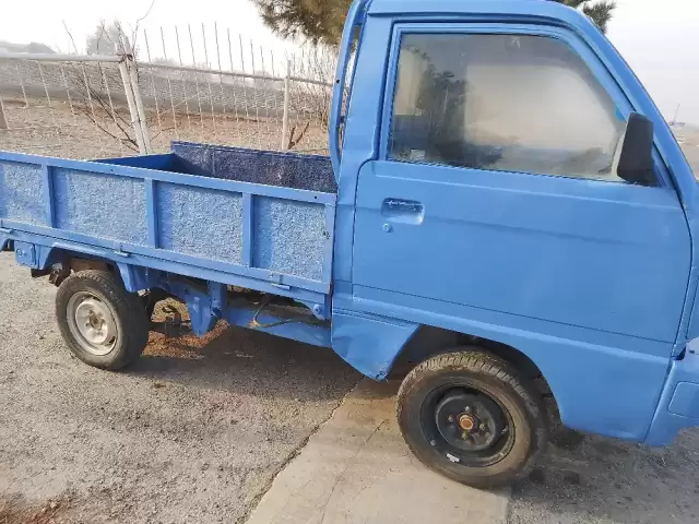 Грузовики Лабо, 1994 1, avtobaza.tj