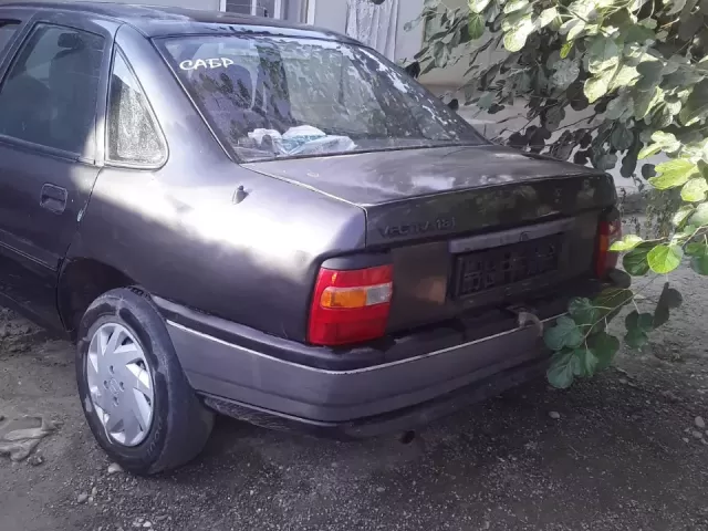 Opel Vectra A, 1993 1, avtobaza.tj