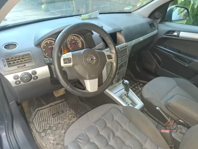 Opel Astra H, 2010 1, avtobaza.tj