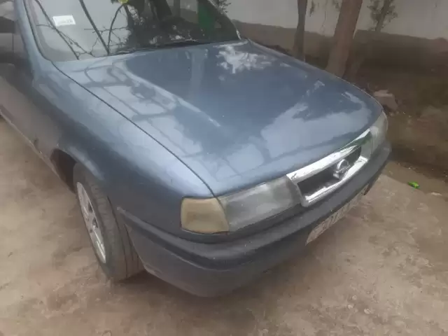 Opel Vectra A, 1990 1, avtobaza.tj
