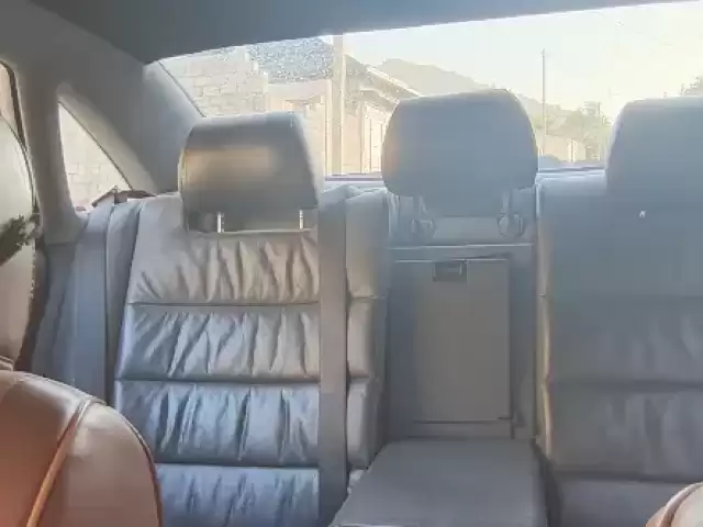 Audi A6 allroad, 2000 1, avtobaza.tj