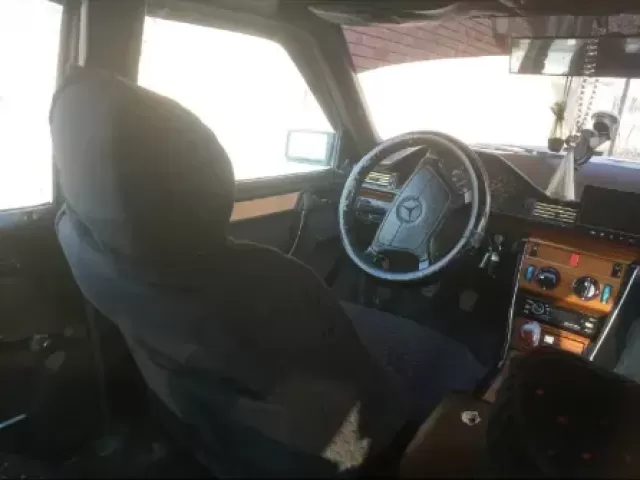 Mercedes-Benz W124, 1994 1, avtobaza.tj