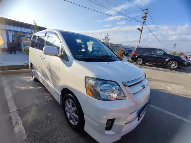Toyota Noah, 2007 1, avtobaza.tj