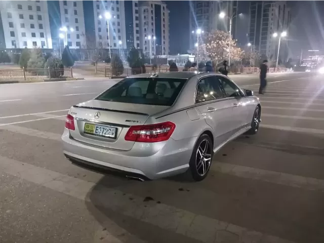 Mercedes-Benz E class, 2010 1, avtobaza.tj