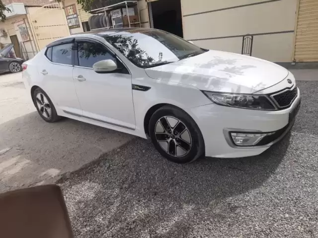 Kia K5, 2013 1, avtobaza.tj