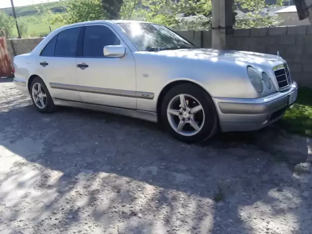 Mercedes-Benz E class, 1998 1, avtobaza.tj