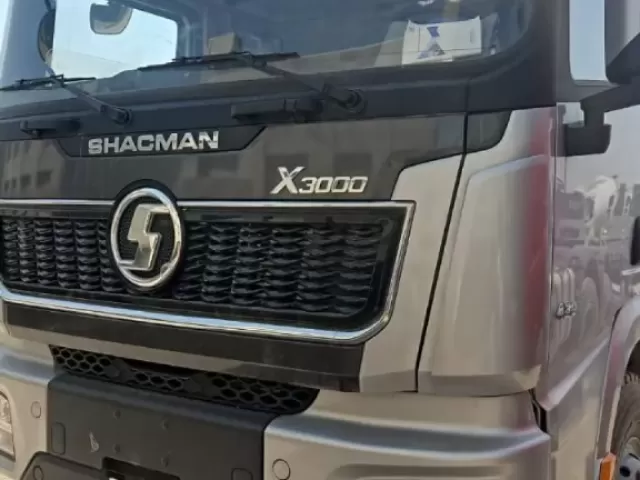 Тягач Shacman SX42584V324, 2025 1, avtobaza.tj