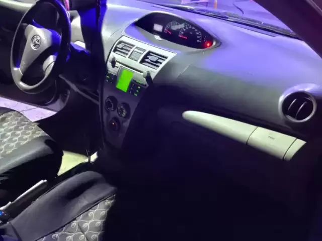 Toyota Belta, 2010 1, avtobaza.tj