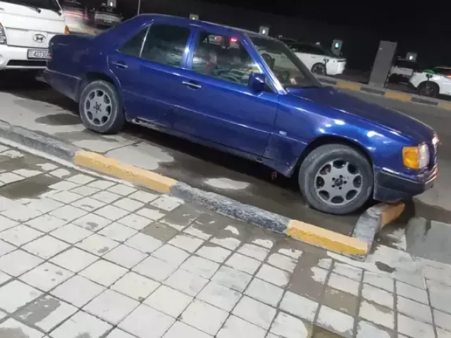 Mercedes-Benz W124, 1993 1, avtobaza.tj