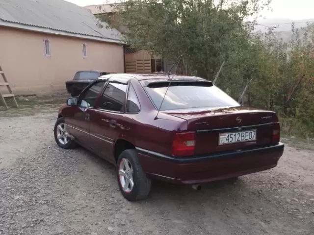 Opel Vectra A, 1992 1, avtobaza.tj