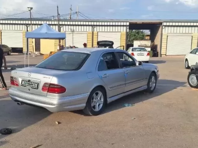 Mercedes-Benz E class 1, avtobaza.tj