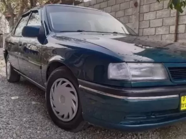 Opel Vectra A 1, avtobaza.tj