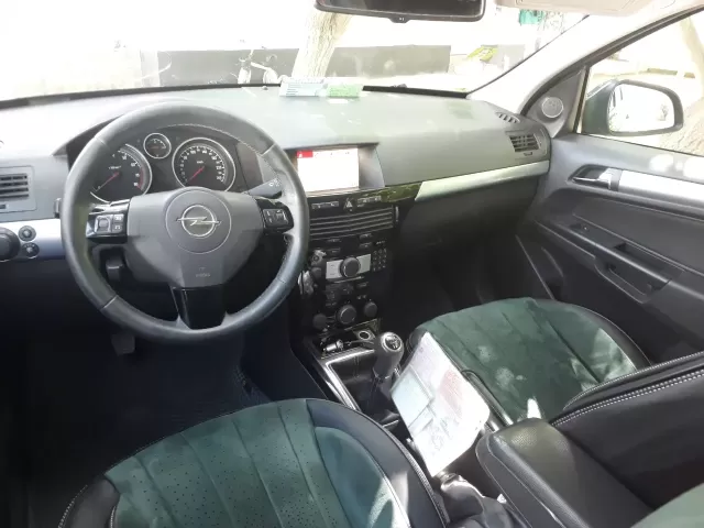 Opel Astra H, 2009 1, avtobaza.tj