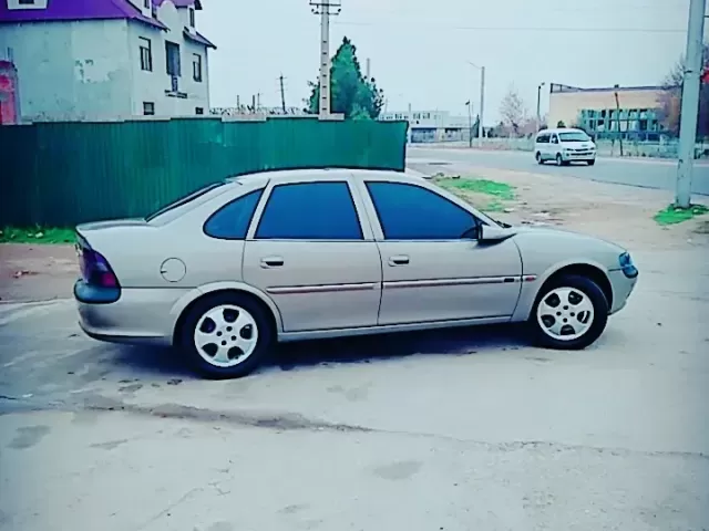 Opel Vectra B 1, avtobaza.tj