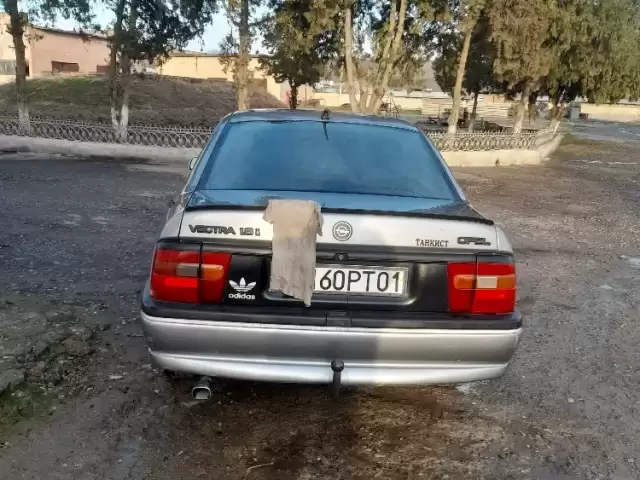 Opel Vectra A, 1995 1, avtobaza.tj