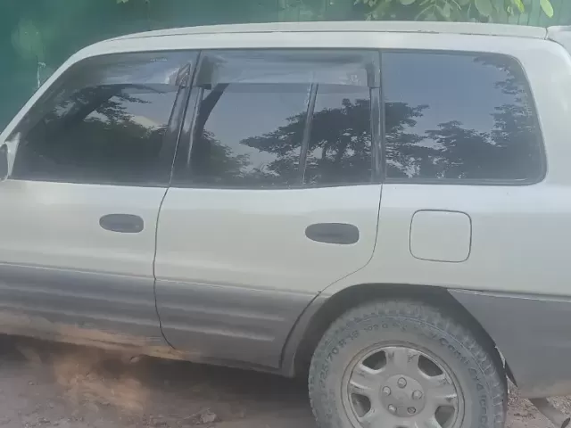 Toyota RAV 4, 1998 1, avtobaza.tj