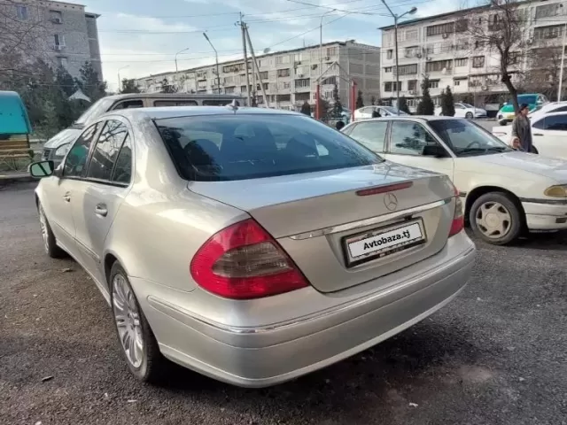 Mercedes-Benz E class, 2008 1, avtobaza.tj