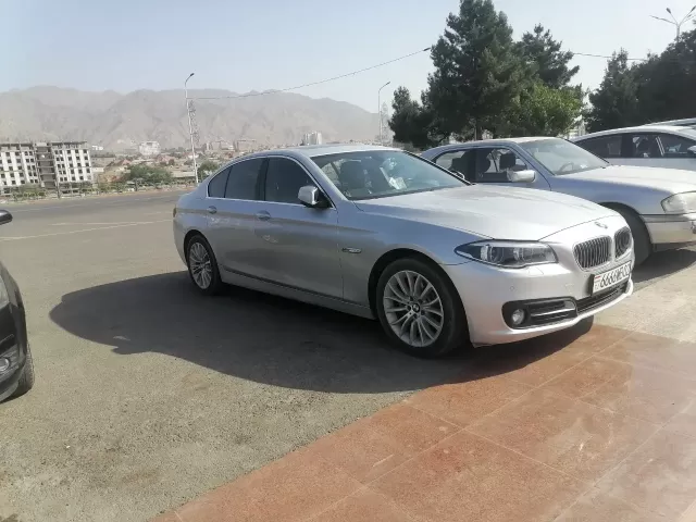 BMW 5 Series 520, 2013 1, avtobaza.tj