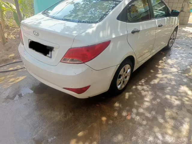 Hyundai Solaris 1, avtobaza.tj