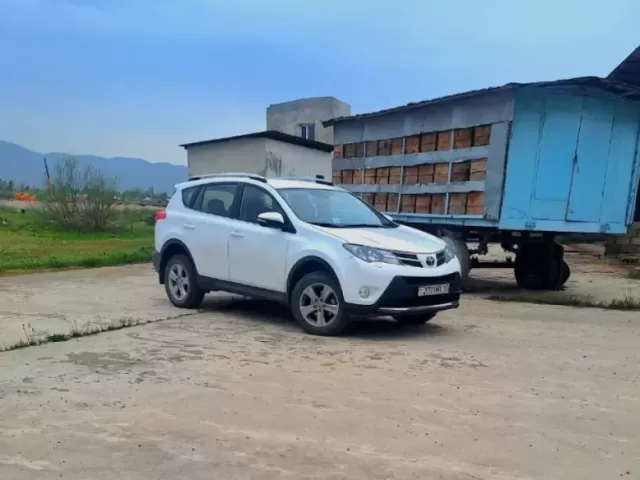 Toyota RAV 4, 2014 1, avtobaza.tj