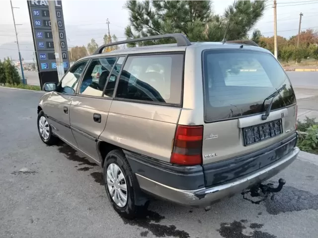 Opel Astra F 1, avtobaza.tj