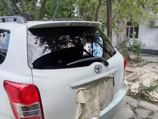 Toyota Fielder, 2008 1, avtobaza.tj
